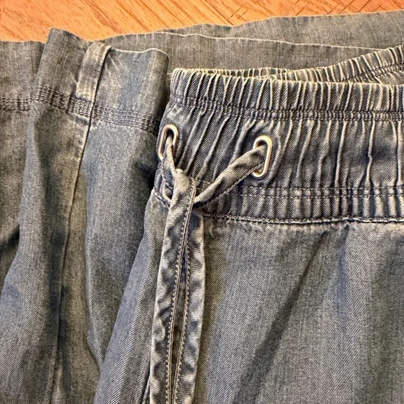 NWT Travis Matthews Wide-Leg Pants with Side Slits - Picture 16 of 16